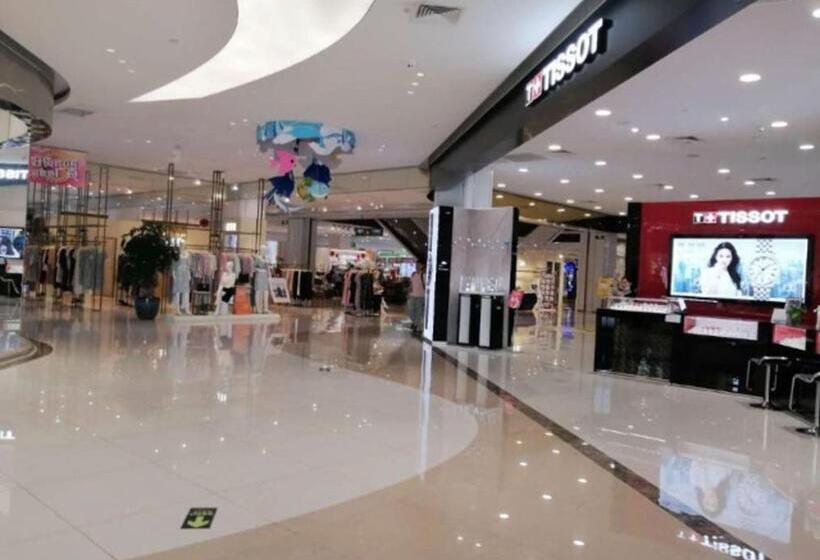 Отель Poltton International Service Apartment