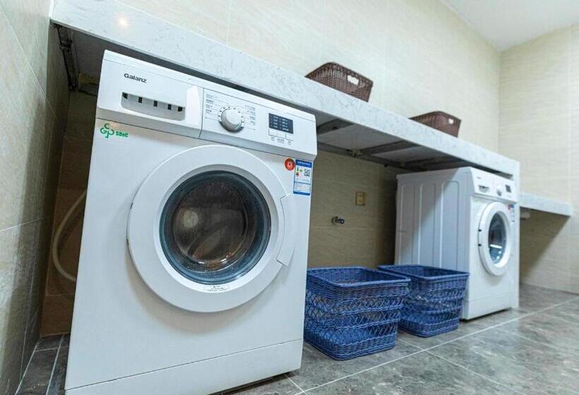 Lavande Hotel Zhaoqing Duanzhou Xinghu Avenue