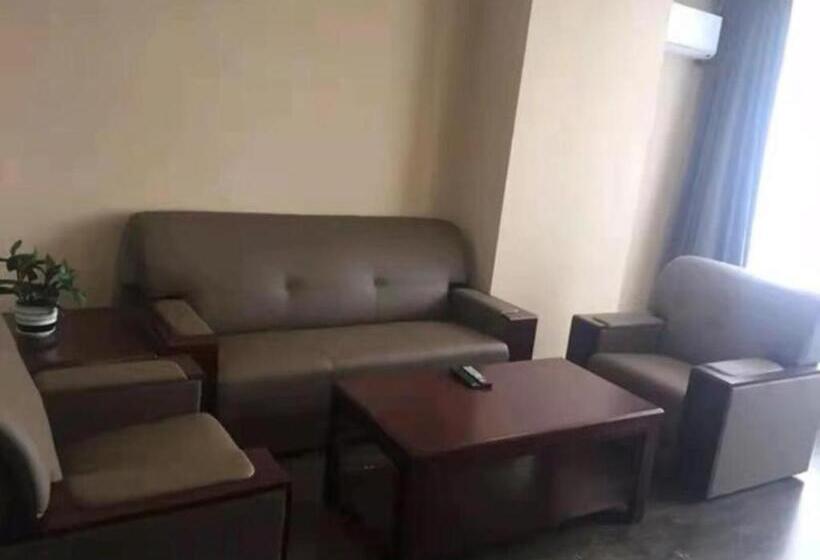 Thank Hotel Shandong Weifang North High Speed Railway Station