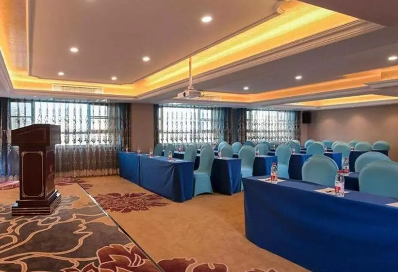 Vienna Hotel Anhui Wuhu Fangte Nanxiangwanshang