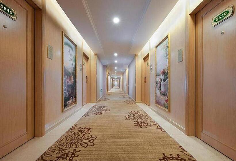 Vienna Hotel Fuzhou Changle Zhenghe Metro Station