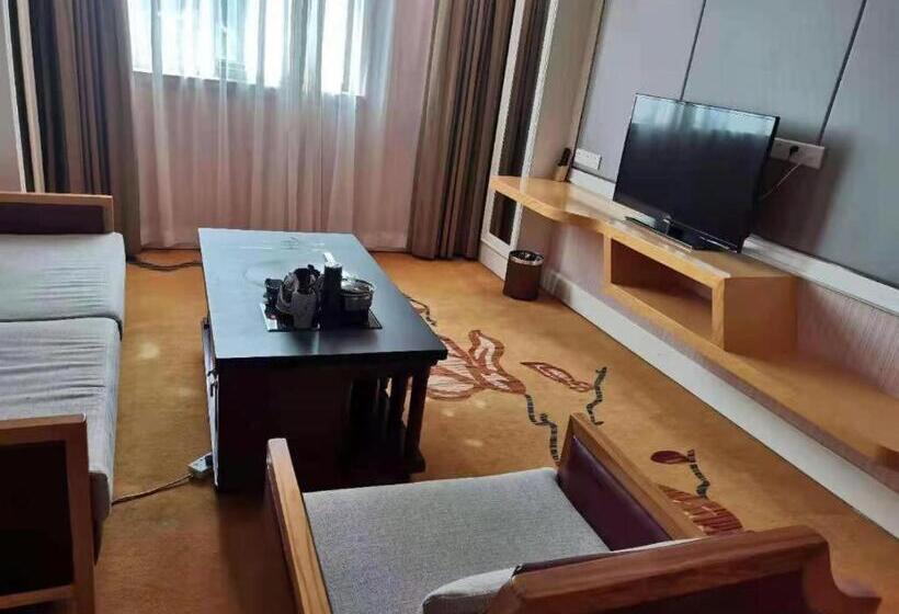 Vienna Hotel Guangdong Huiyang Qiuchang Yingbin Road