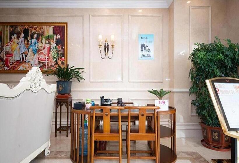 Vienna Hotel Xuzhou Junsheng Plaza Benteng Avenue Metro Station