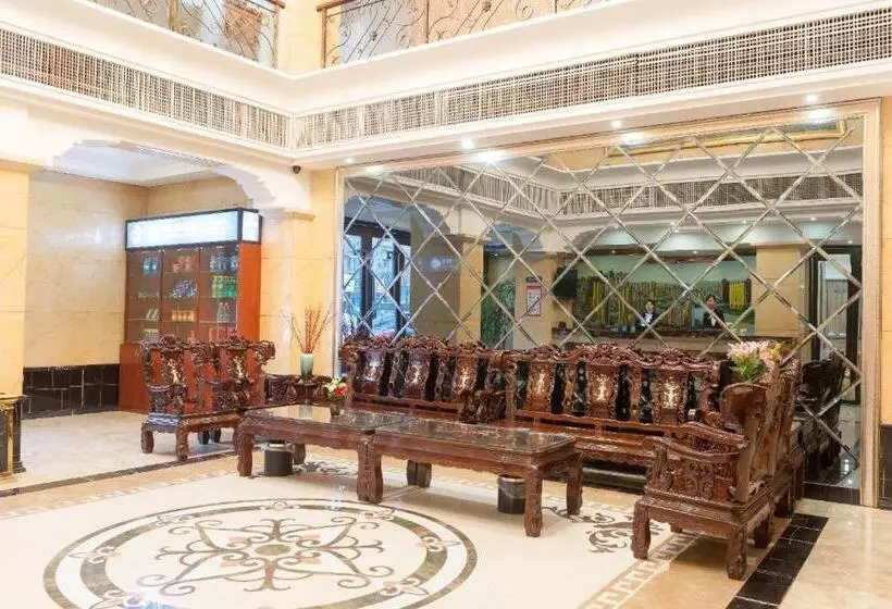 Chonpines Hotels·xinyu Baoshi Park