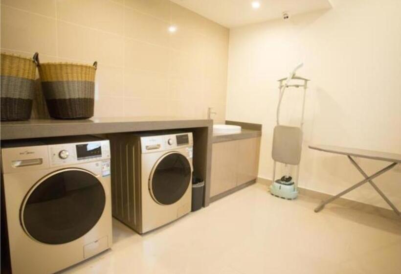 Echarm Hotel Xiantao Wushang Gymnasium