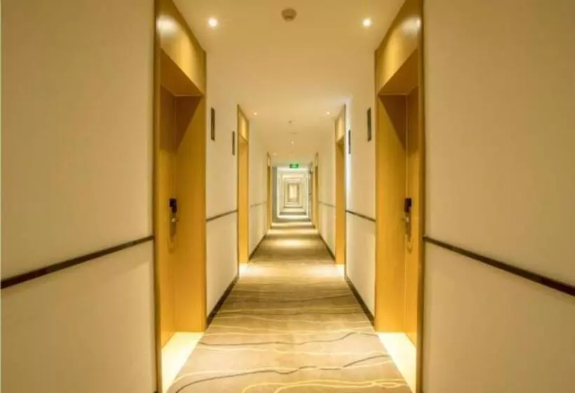 ホテル City Comfort Inn Baoding Xiongan New Area Xiong County Government