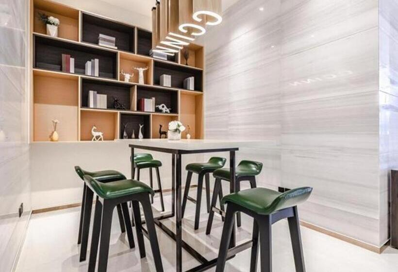 Отель City Comfort Inn Chengdu Southwest University Of Finance And Economics Wansheng Metro Station