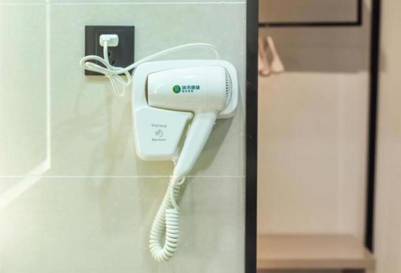 Отель City Comfort Inn Guiyang Wanda Plaza Jiufu City