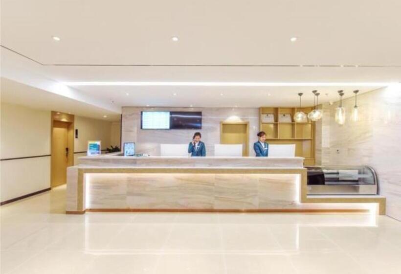 Отель City Comfort Inn Guiyang Wanda Plaza Jiufu City