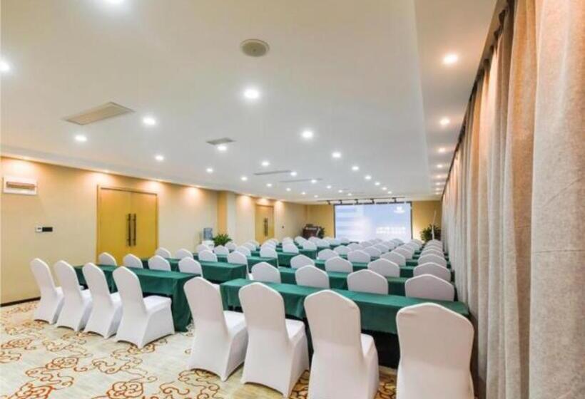 Отель City Comfort Inn Guiyang Wanda Plaza Jiufu City