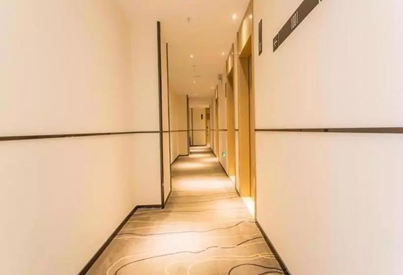 Hotelli City Comfort Inn Liuzhou Chengzhong Wanda Haiguan