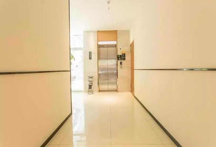 Hotelli City Comfort Inn Liuzhou Chengzhong Wanda Haiguan