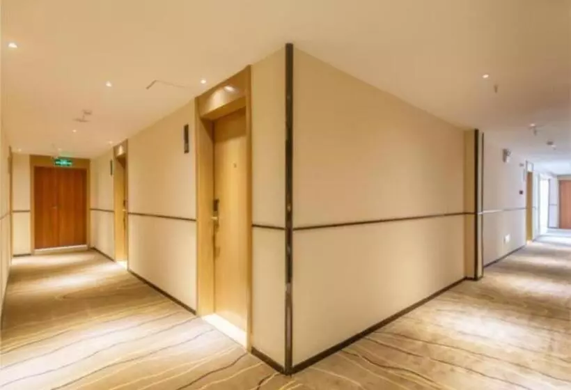 Hotelli City Comfort Inn Liuzhou Chengzhong Wanda Haiguan