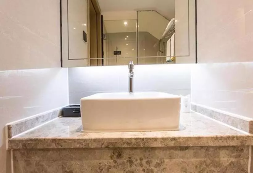 Hotelli City Comfort Inn Liuzhou Chengzhong Wanda Haiguan