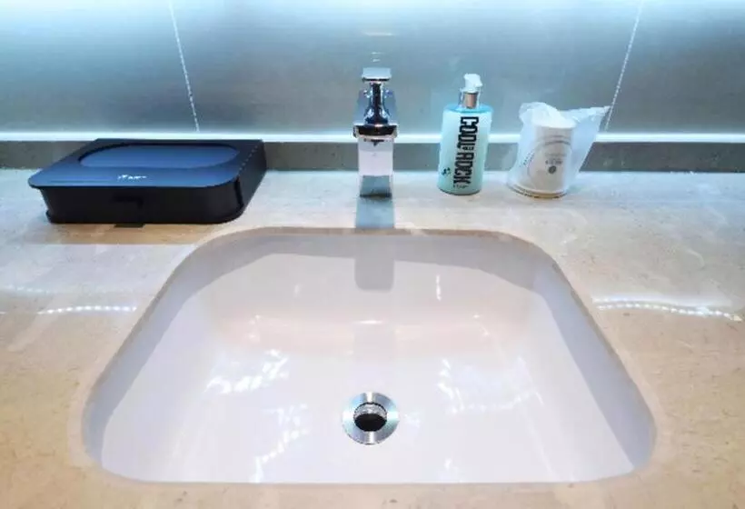 هتل City Comfort Inn Wuhan Huangpi Xiangyang Avenue Panlong