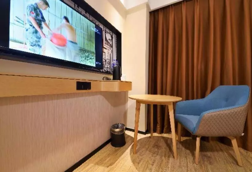 هتل City Comfort Inn Wuhan Huangpi Xiangyang Avenue Panlong