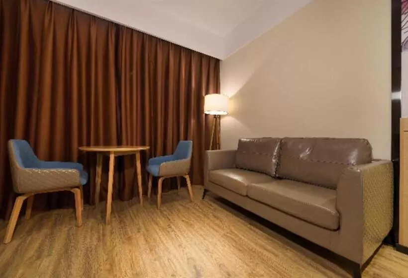 هتل City Comfort Inn Wuhan Huangpi Xiangyang Avenue Panlong