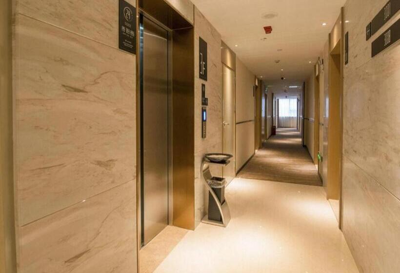 Hotel City Comfort Inn Xingye High Speed Railway Station