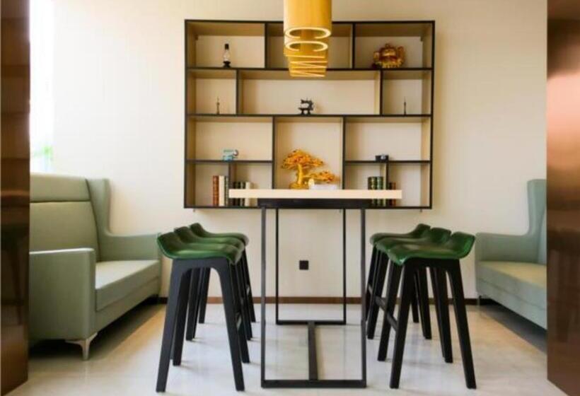 בית מלון כפרי City Comfort Inn Yichang Yiling Bus Station Wanda Plaza