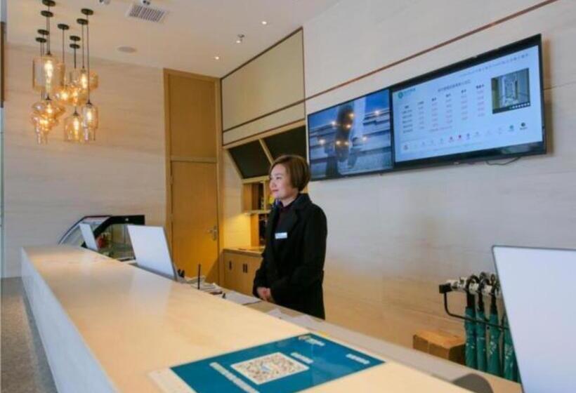 בית מלון כפרי City Comfort Inn Yichang Yiling Bus Station Wanda Plaza