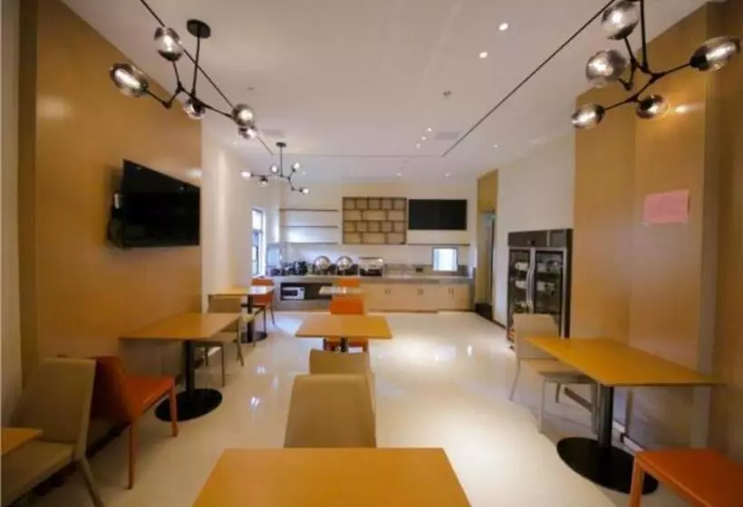 ホテル City Comfort Inn Yichang Yiling Bus Station Wanda Plaza