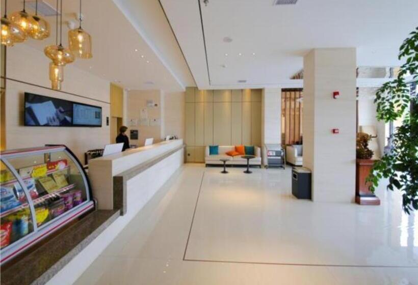 בית מלון כפרי City Comfort Inn Yichang Yiling Bus Station Wanda Plaza