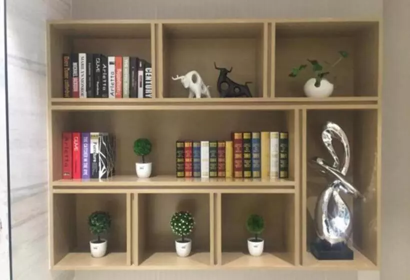 Hotelli City Comfort Inn Zhanjiang Leizhou Xihu Avenue