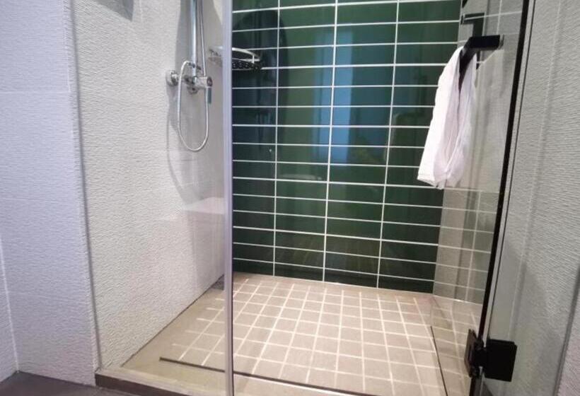 Отель Greentree Inn Express Fuzhou Linchuan District Gandong Auto City