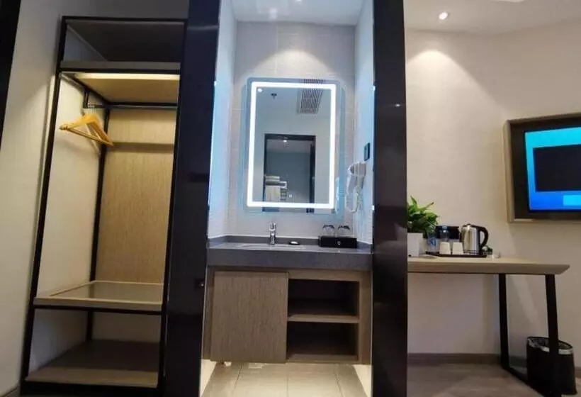 Hotelli Greentree Inn Express Fuzhou Linchuan District Gandong Auto City