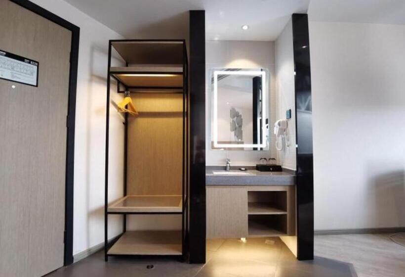 Отель Greentree Inn Express Fuzhou Linchuan District Gandong Auto City