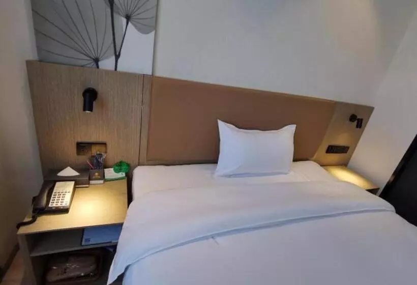 Hotelli Greentree Inn Express Fuzhou Linchuan District Gandong Auto City