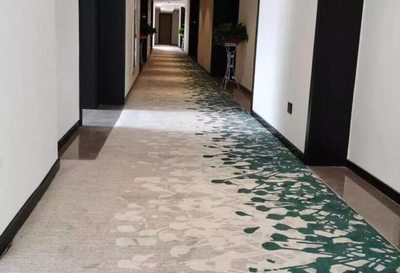 Hotelli Greentree Inn Express Fuzhou Linchuan District Gandong Auto City