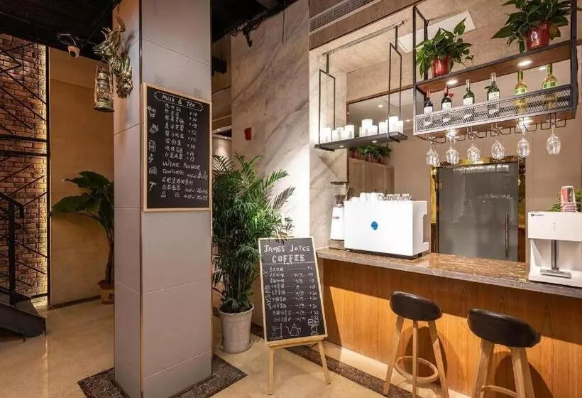 Hotelli James Joyce Coffetel Anyang Railway Station Wenfeng Avenue Yinxu Scenic Spot