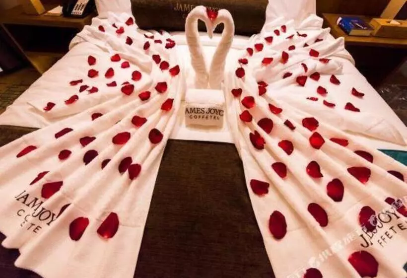 ホテル James Joyce Coffetel Changchun People S Square