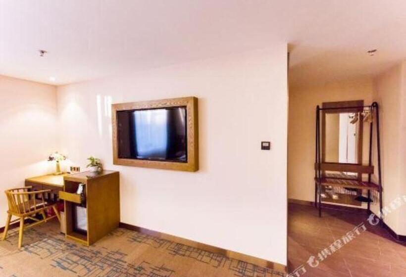 Hotel James Joyce Coffetel Changchun People S Square