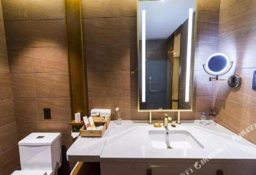 Hotel James Joyce Coffetel Changchun People S Square