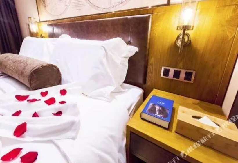 ホテル James Joyce Coffetel Changchun People S Square