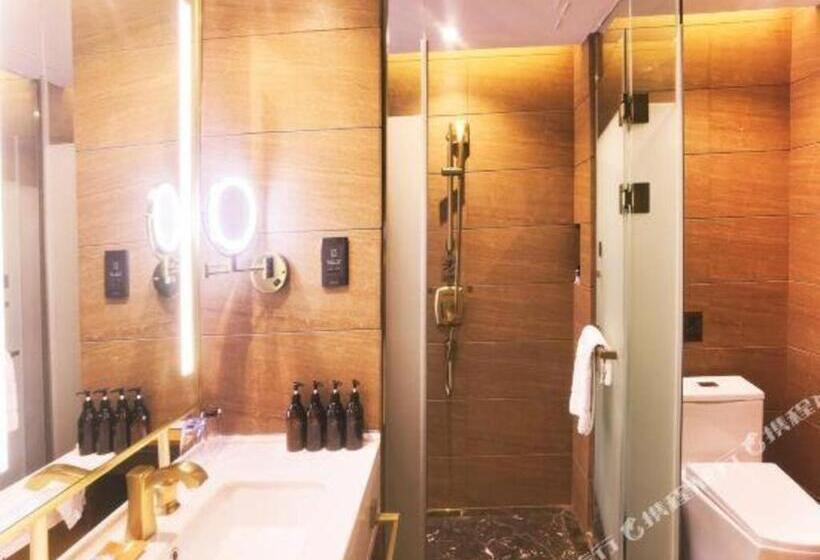 Hotel James Joyce Coffetel Changchun People S Square