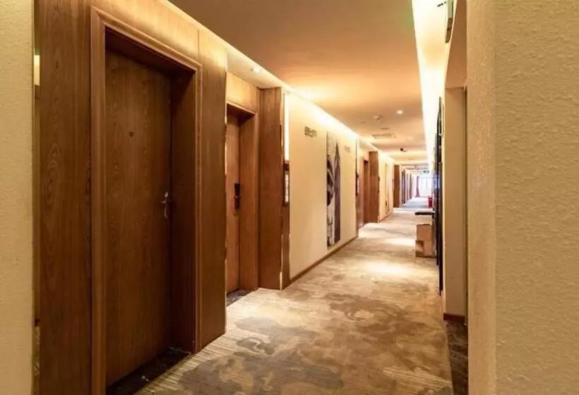 Hotelli James Joyce Coffetel ，the Innovation Center Of Huananchuanggu ，in Zhang Cha Of Foshan City