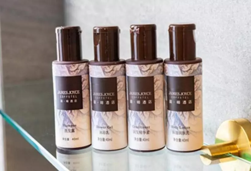 Hotelli James Joyce Coffetel ，the Innovation Center Of Huananchuanggu ，in Zhang Cha Of Foshan City