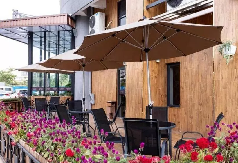 Hotelli James Joyce Coffetel ，the Innovation Center Of Huananchuanggu ，in Zhang Cha Of Foshan City