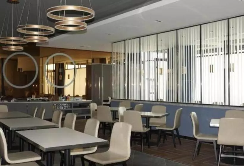 Hotelli Jinjiang Inn Select Jiuquan Wanda Plaza