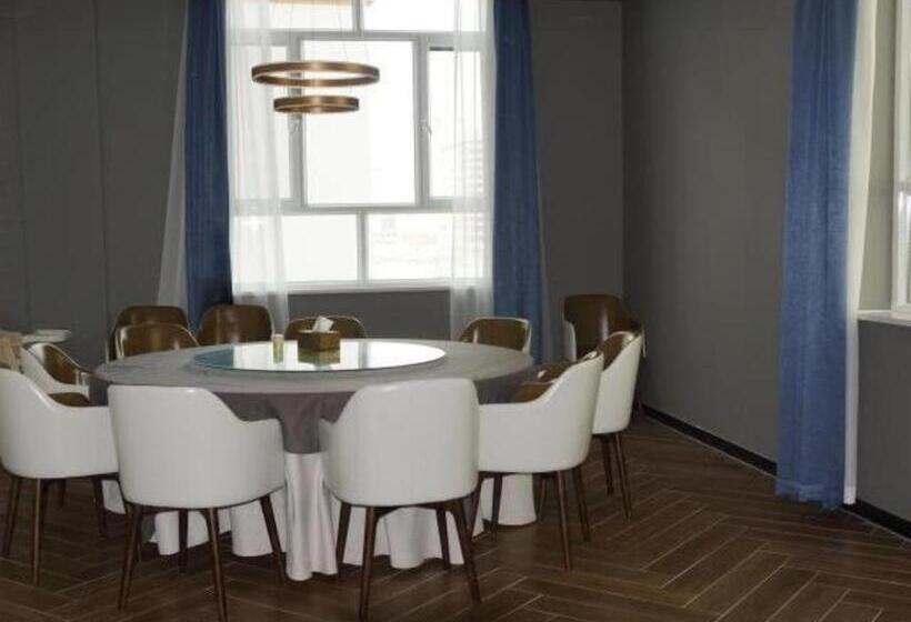 Отель Jinjiang Inn Select Jiuquan Wanda Plaza