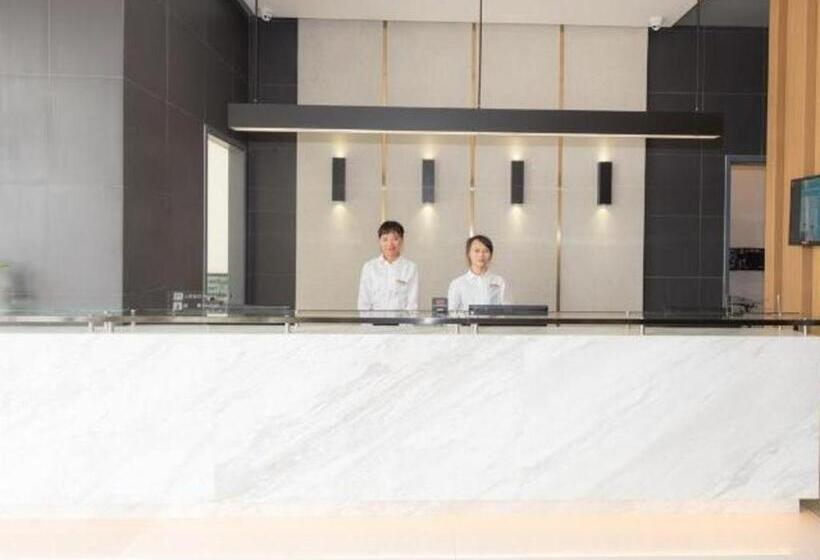 Hotel Jinjiang Inn Select Shenzhen Bitou Metro Station