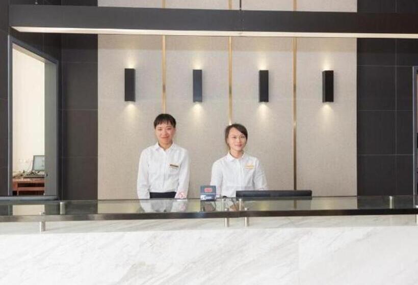 Hotel Jinjiang Inn Select Shenzhen Bitou Metro Station