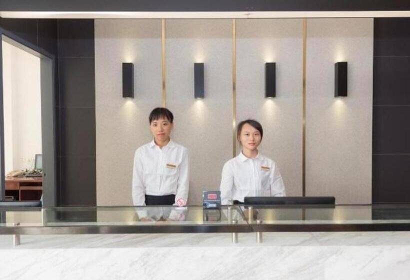 Hotel Jinjiang Inn Select Shenzhen Bitou Metro Station