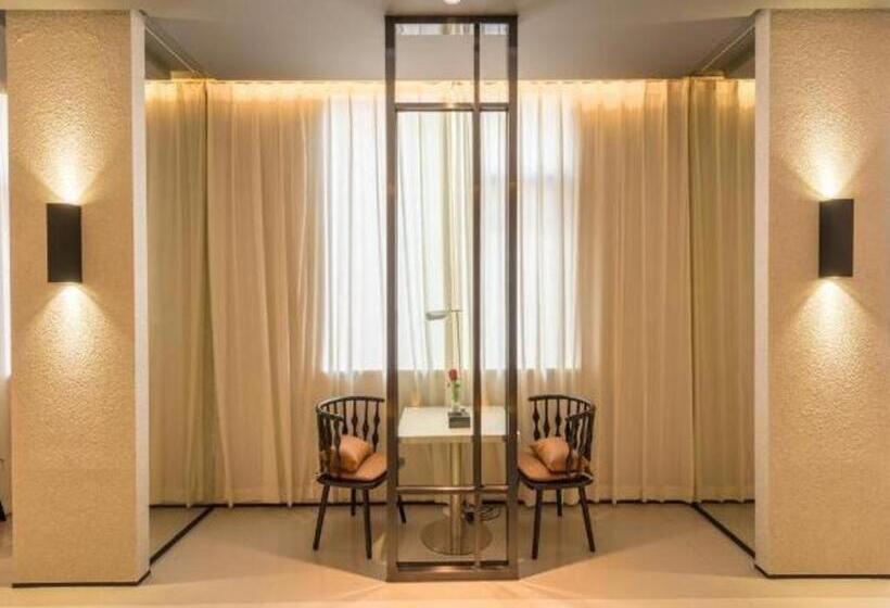 Hotel Jinjiang Inn Select Shenzhen Bitou Metro Station