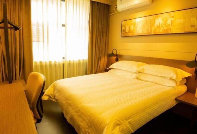 בית מלון כפרי Jinjiang Inn Select Shihezi East Ring Road