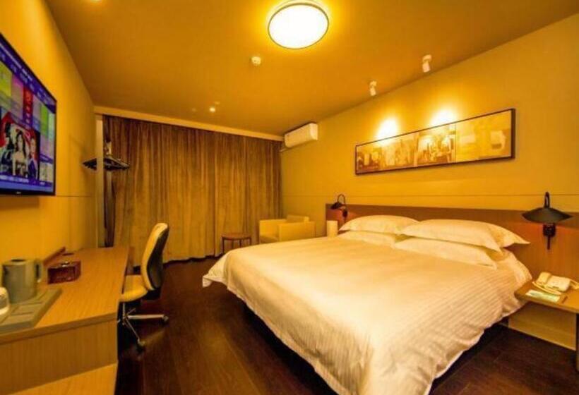 בית מלון כפרי Jinjiang Inn Select Shihezi East Ring Road