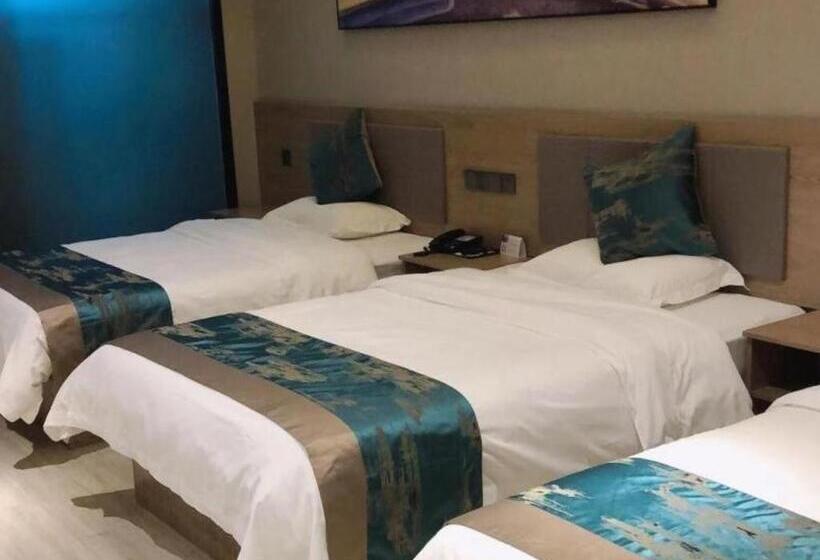 Shell Hotel Zhenjiang Danyang Baibaiban People Square